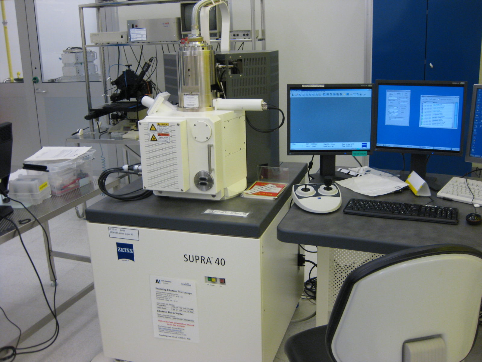 Picture of SEM EBL Zeiss Supra 40